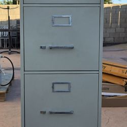 Filing cabinet, 4 drawers