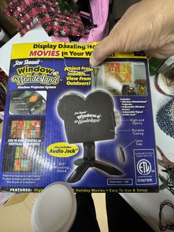 Window Wonderland Projector 📽️