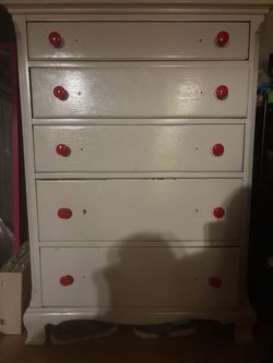 Dresser
