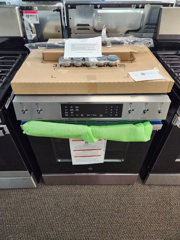 30 in. 5-Burners Slide-In Smart Gas Convection Range in Stainless with EasyWash Oven Tray And No-Preheat Air Fry