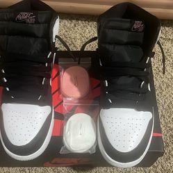 White/black/gray/pink Jordan 1 high size 6.5