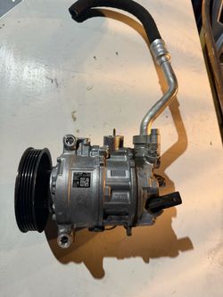 OEM Audi RS3 - TT AC Compressor 8S0 820 803 - 2.0 TFSI - Sanden 6SES14C - 2024