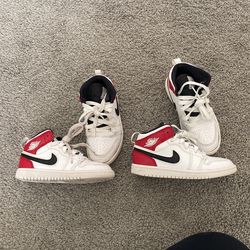 Kids Jordan 1’s 