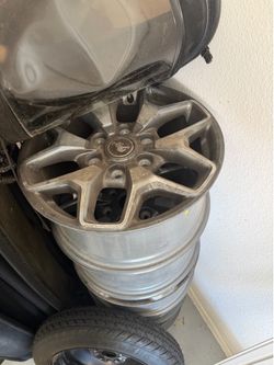 21’ Bronco Badlands Stock Rims