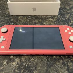 Nintendo Switch Lite - Coral 32GB +Power Adapter