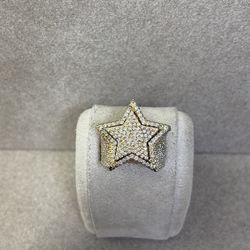 Gold Star Diamond Ring 