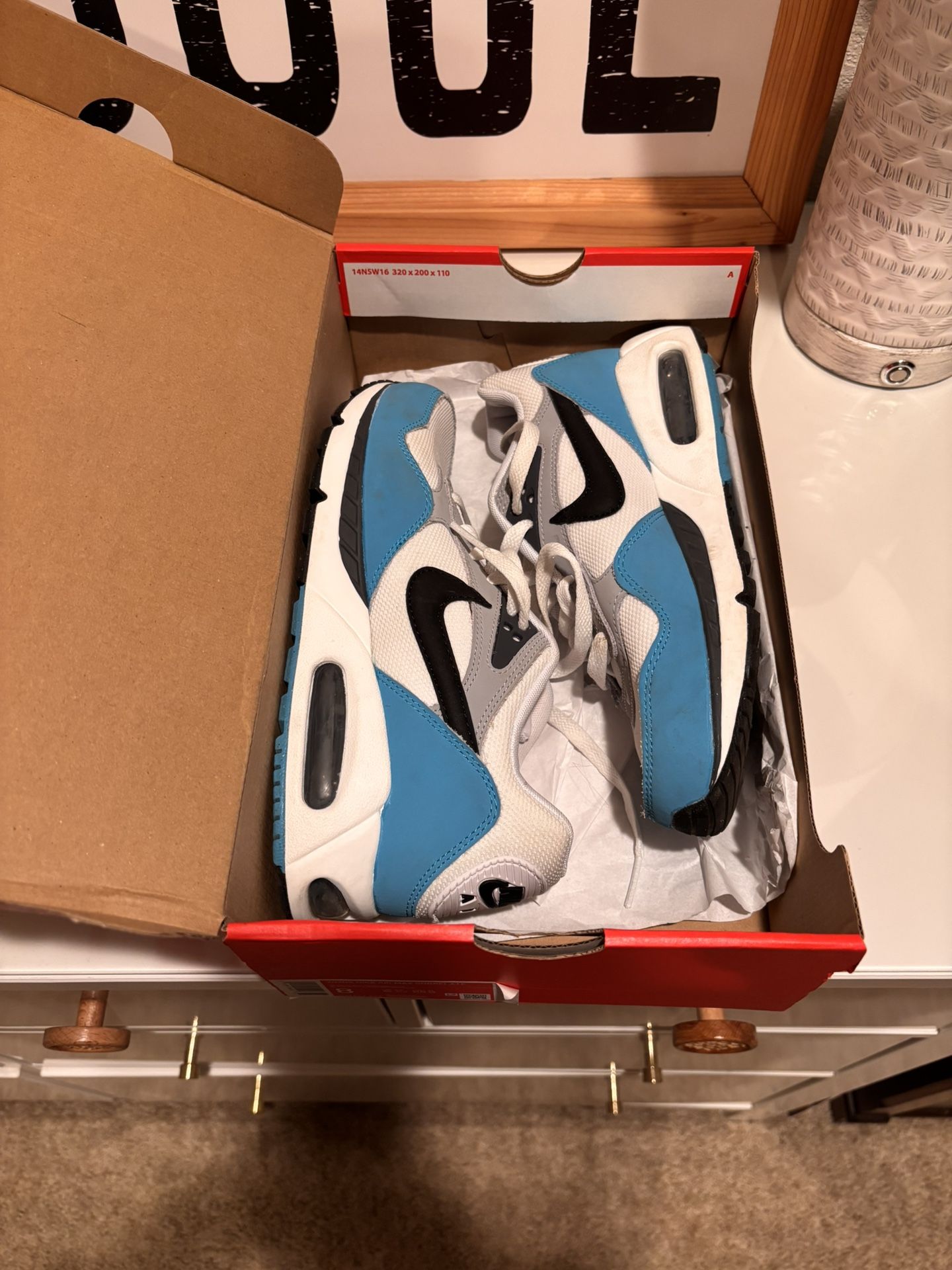 Women’s Nike 8