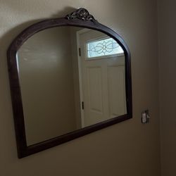 ANTIQUE MIRROR 3’x3’