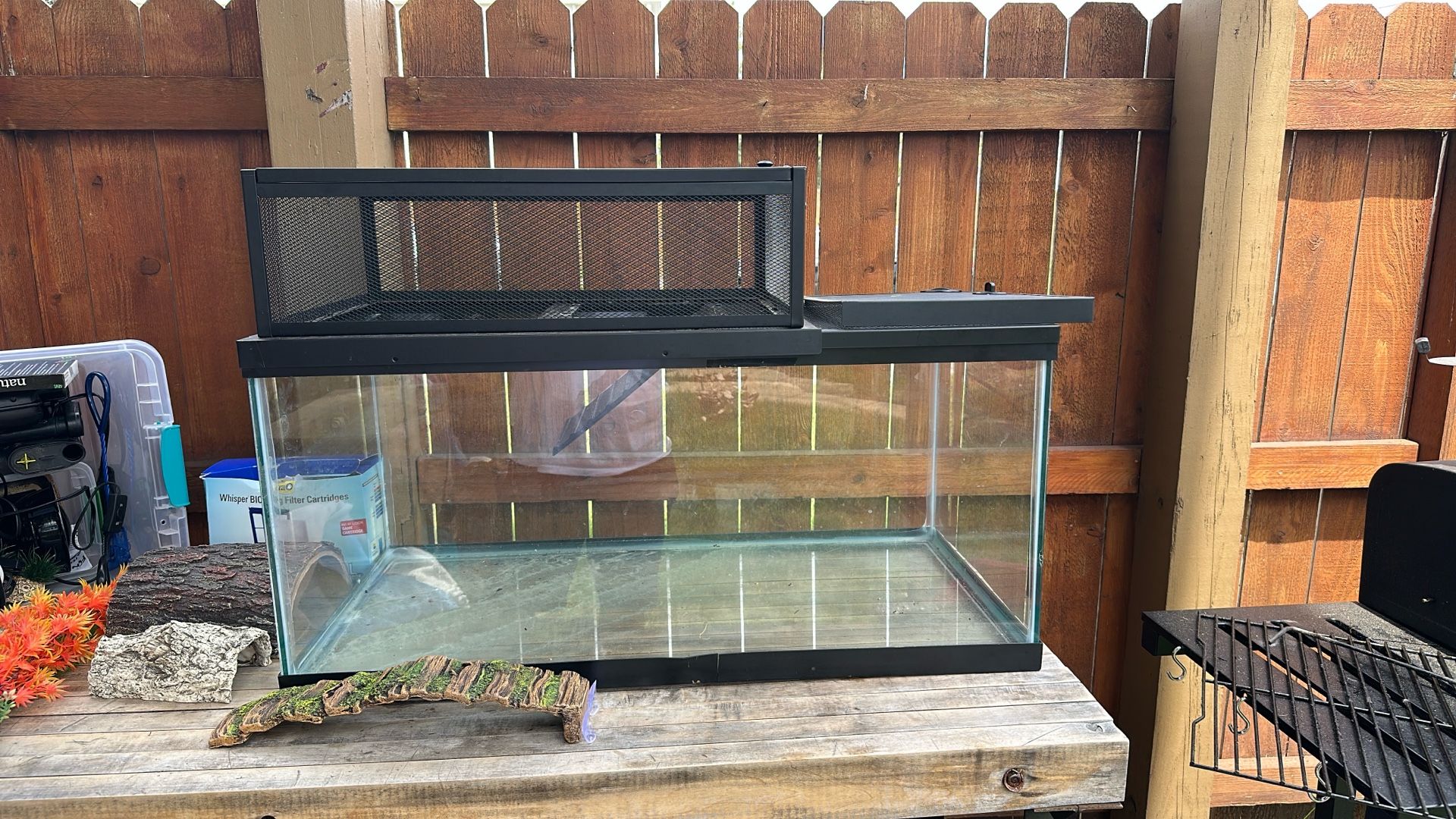 Fish Tank. Turtle Kit, Food, Filter, Thermometer And More Stuff 