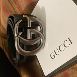 Belt For Man Brand New, Only Defect Is On The Box 