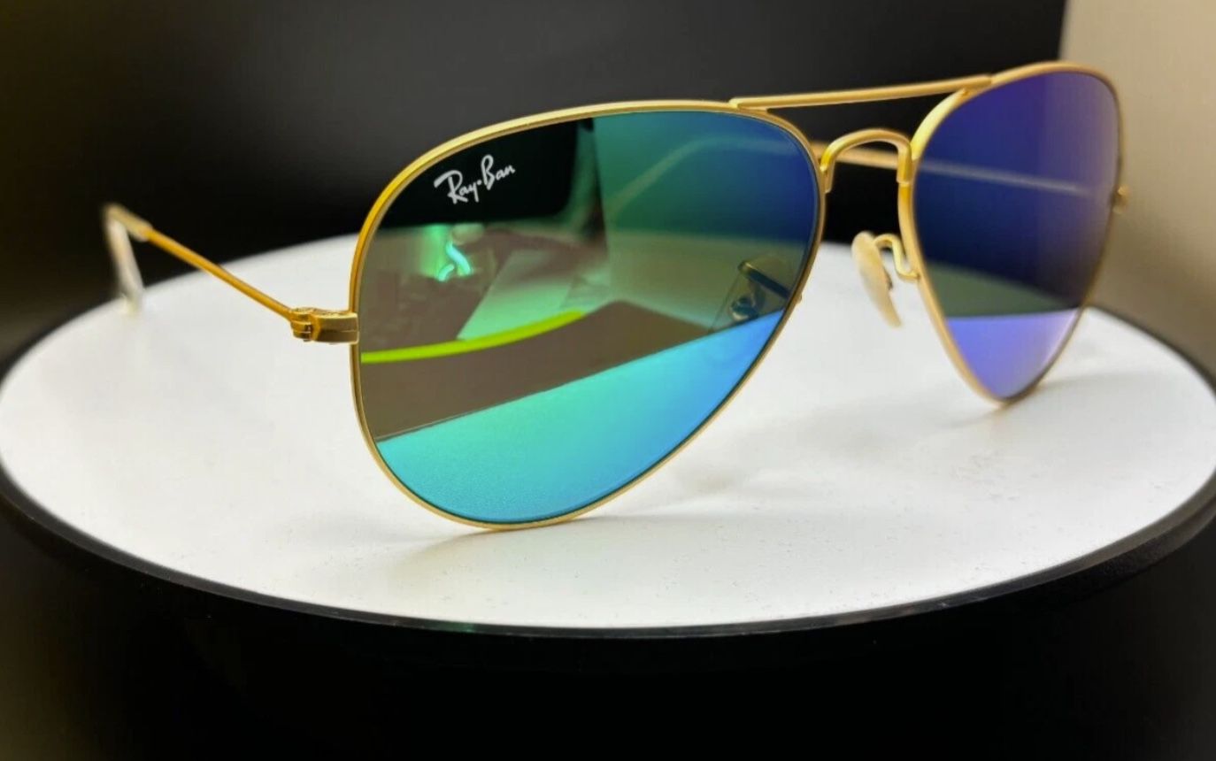 Brand New Sealed Ray-Ban RB3025 Aviator Sunglasses In Mirrored Green Lenses, Medium Size