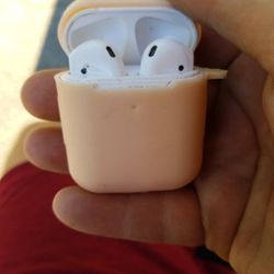 Apple AirPods 
