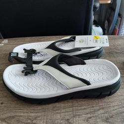 -Athletic Works- Womans Sandals #10