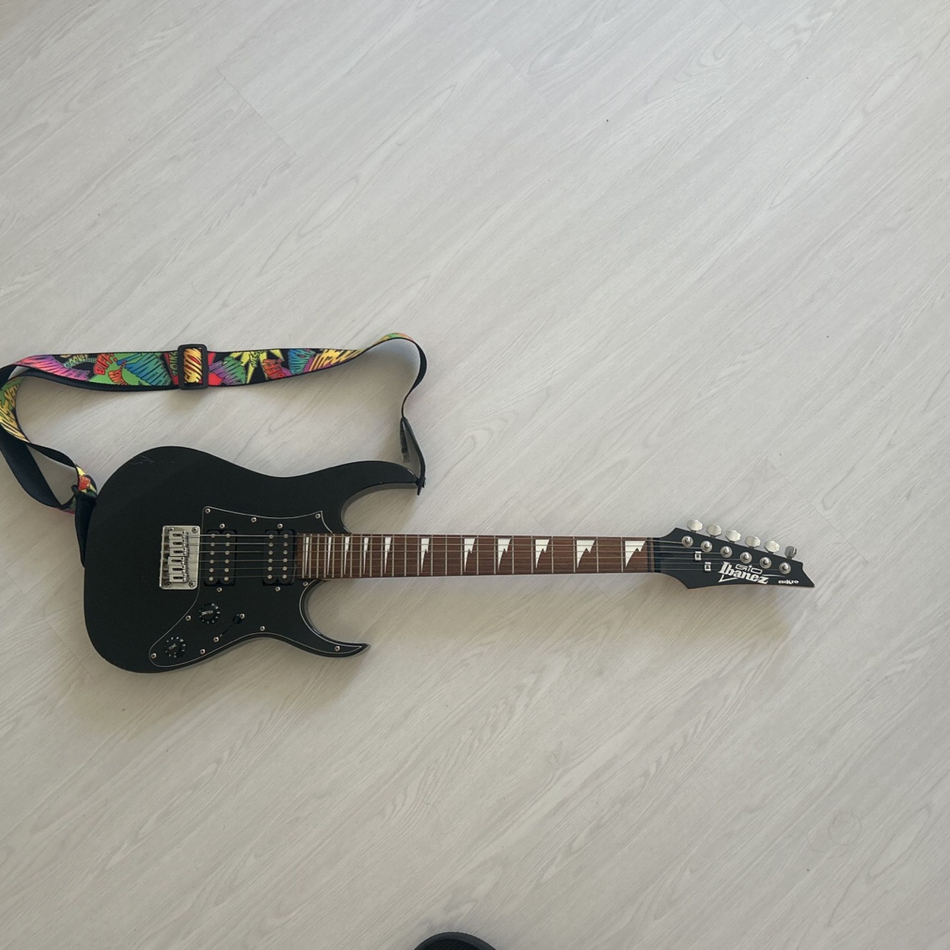 electric guitar 