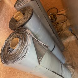 Stick base 200 Pies Cuadrados Por Rollo $135 Por Los Tres 