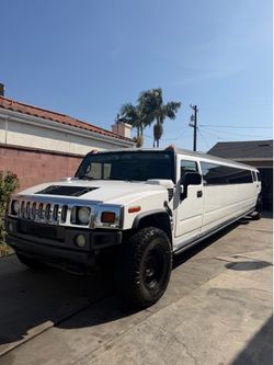 2006 Hummer H2 limo