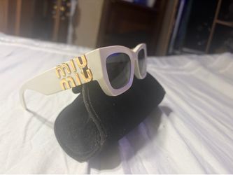 MIU MIU  Sunglasses
