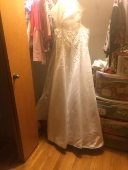 Perfect wedding dress!