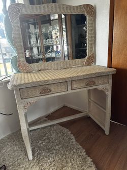 Wicker Desk With Mirror 