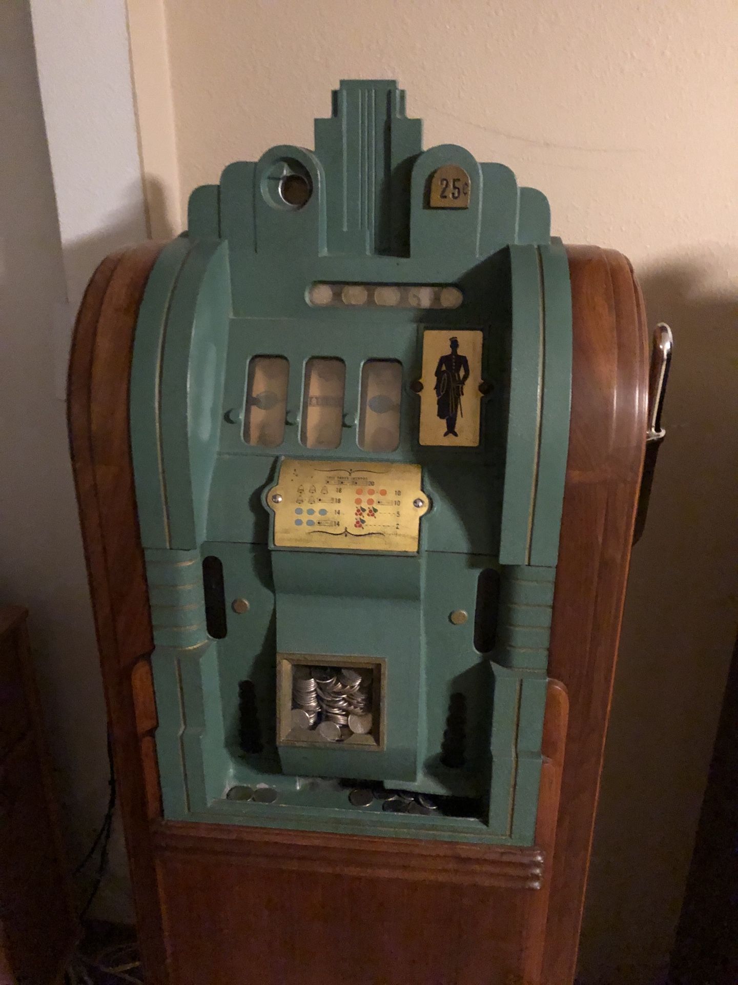 Mills Page Boy 1947 Slot machine
