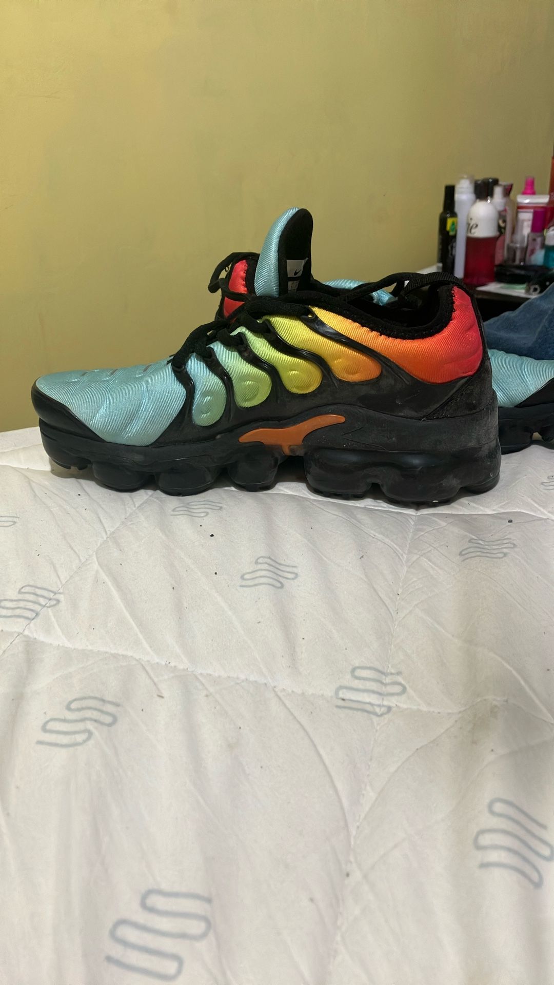 Nike Vapor Max Tropical Sunset Sneakers