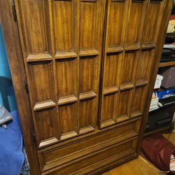 Wood Dresser 