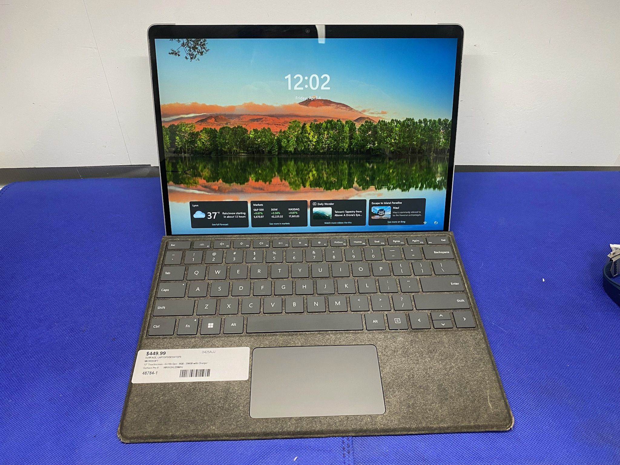 Microsoft Surface Pro 8 13" Touchscreen i5 11th Gen 8GB 256GB with Charger