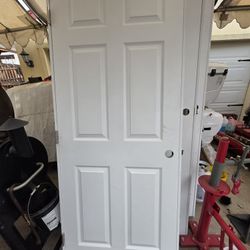 New MASONITE 32"x80" Interior Door Left Hand And 1 Right Hand