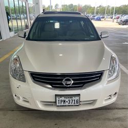 Title: 2011 Nissan Altima 2.5 SL