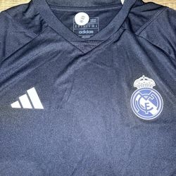 Adidas Men’s Real Madrid Medium New With Tags 