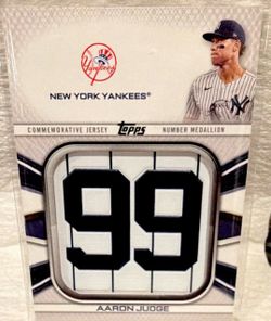 Topps Aaron Judge Commemorative Jersey Number Medallion Card