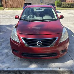 NISSAN VERSA