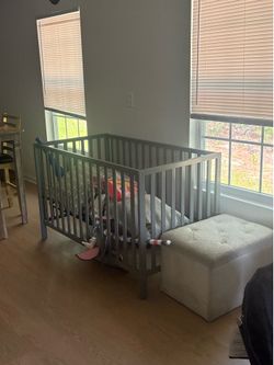Baby crib