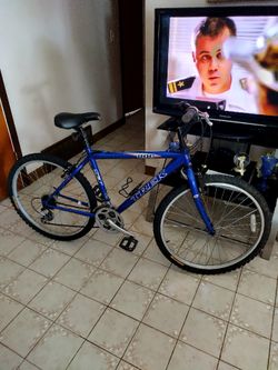  Vintage Blue Trek 800 Mountain Bike Bicycle 90s 