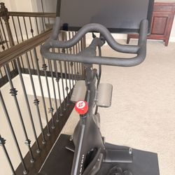 Peloton Exercise Bike with HD Touchscreen – Home Gym Spin Bike