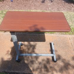 Bedside feeding table