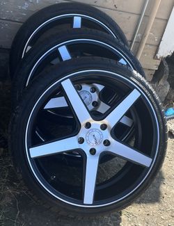 KMC 245/35/ZR 20
