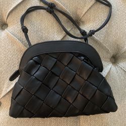 Mango Crossbody Bag, Black.