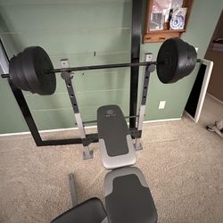 Gold's Gym XR 7.9 Workout Bench W/ Weights