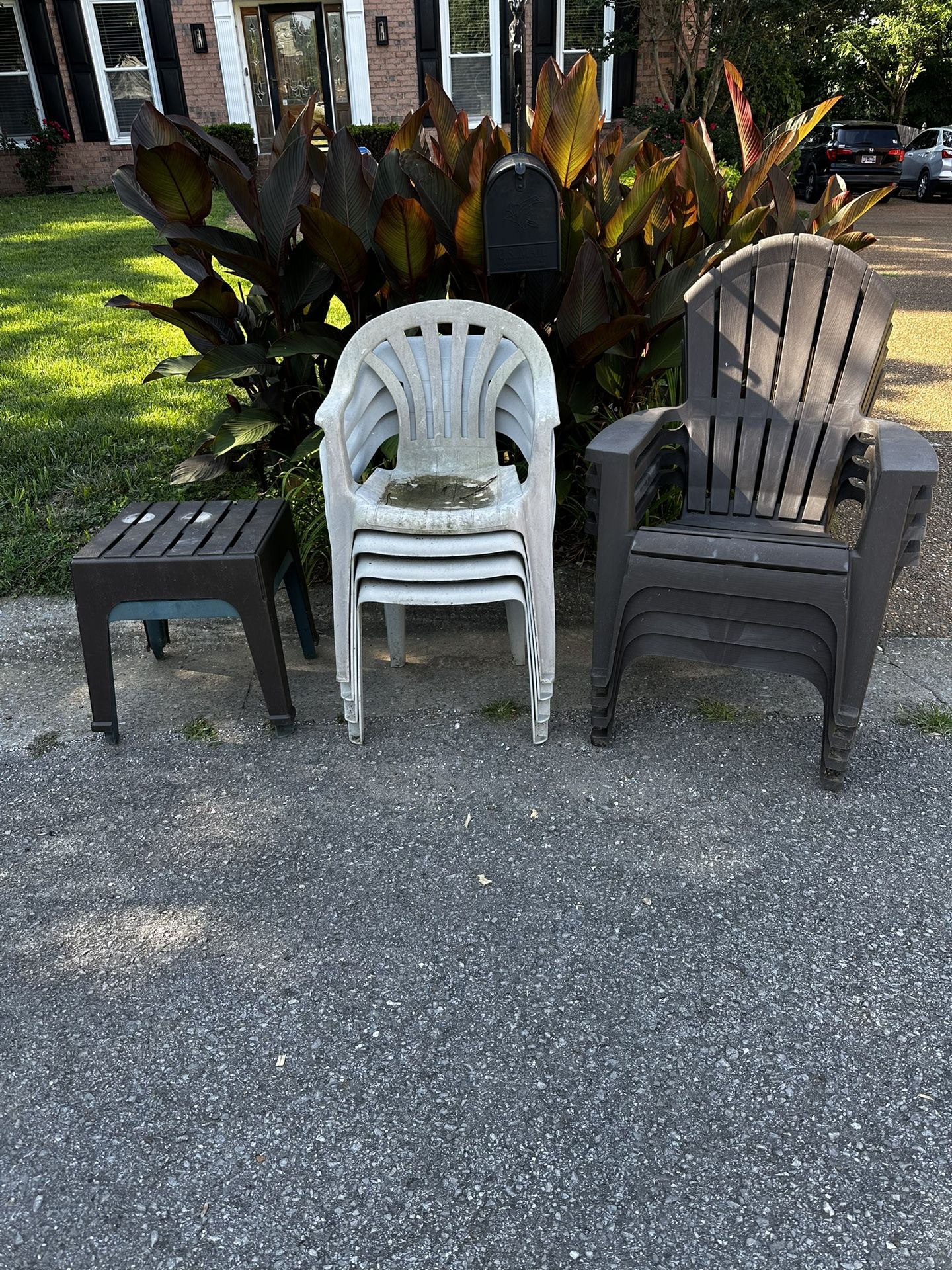 Free Outdoor Furniture