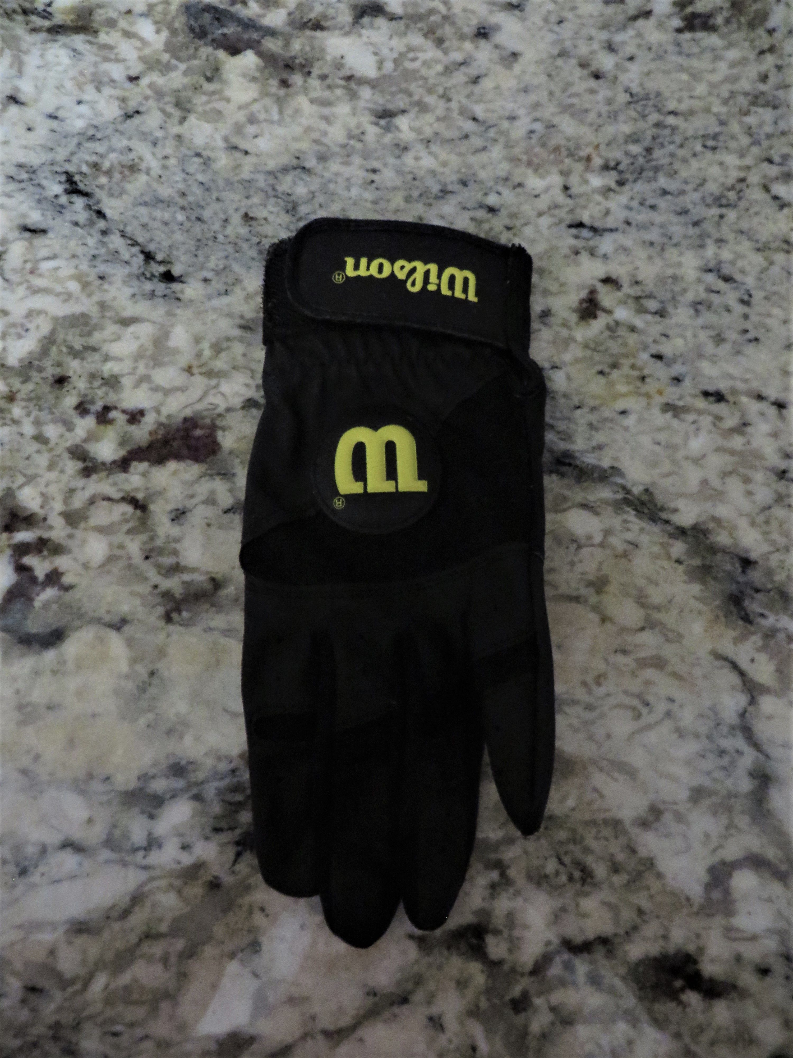 WILSON LEFT BATTING or GOLF GLOVE - YOUTH - NEW!