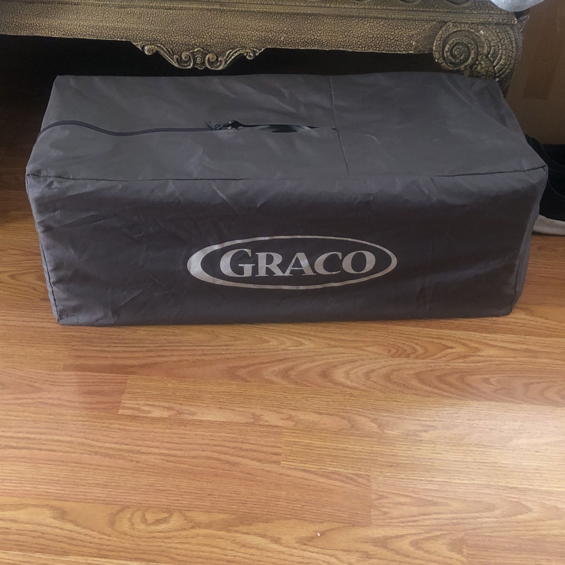 Graco pack n play 