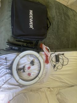 NEEWER RL-18 18” LED Ring Light Complete Kit + Stand & Case $75 OBO