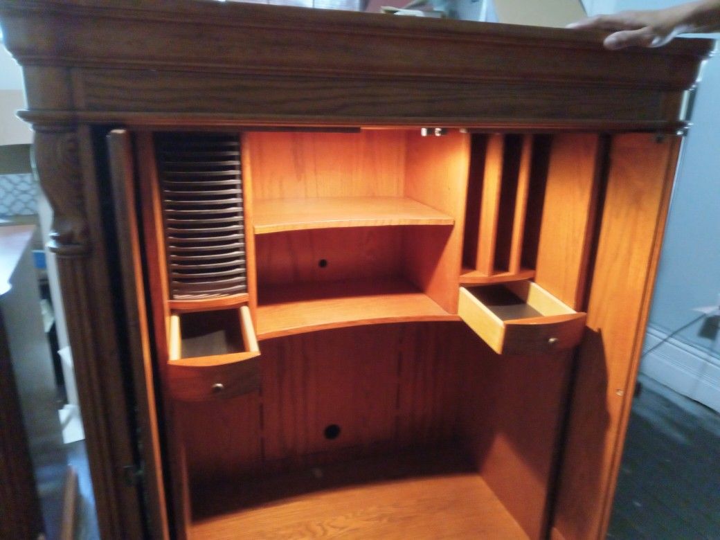 Computer Desk  With Hutch 