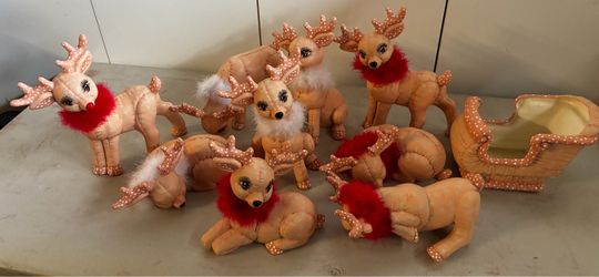 Handcrafted and hand painted reindeer‘s Handcrafted and hand painted reindeer’s