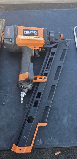 RIDGID Pneumatic 21-Degree 3-1/2 in. Round Head Framing Nailer