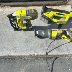 Estoy Pidiendo 80 Por Las 3. Las Baterias No Tienen   Carga Pero Si  Sir Ven