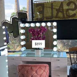 White Vanity With Mirror Lights Bluetooth Speakers USB 