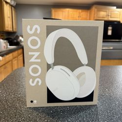 White Sonos Ace Wireless Over-Ear Headphones with Bluetooth - BRAND NEW! - NOICE CANCELLATION
