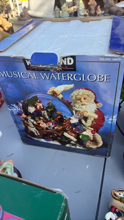 Kirkland Signature Musical Water Globe Santa